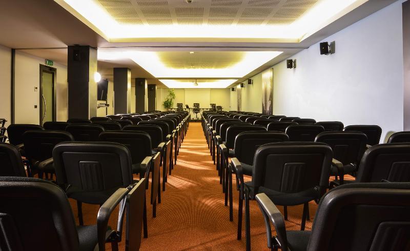 Western Expo Hotel 4*