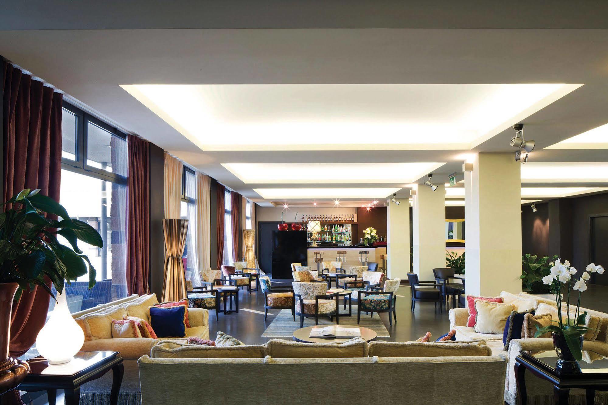 Hotel Western Expo 4*